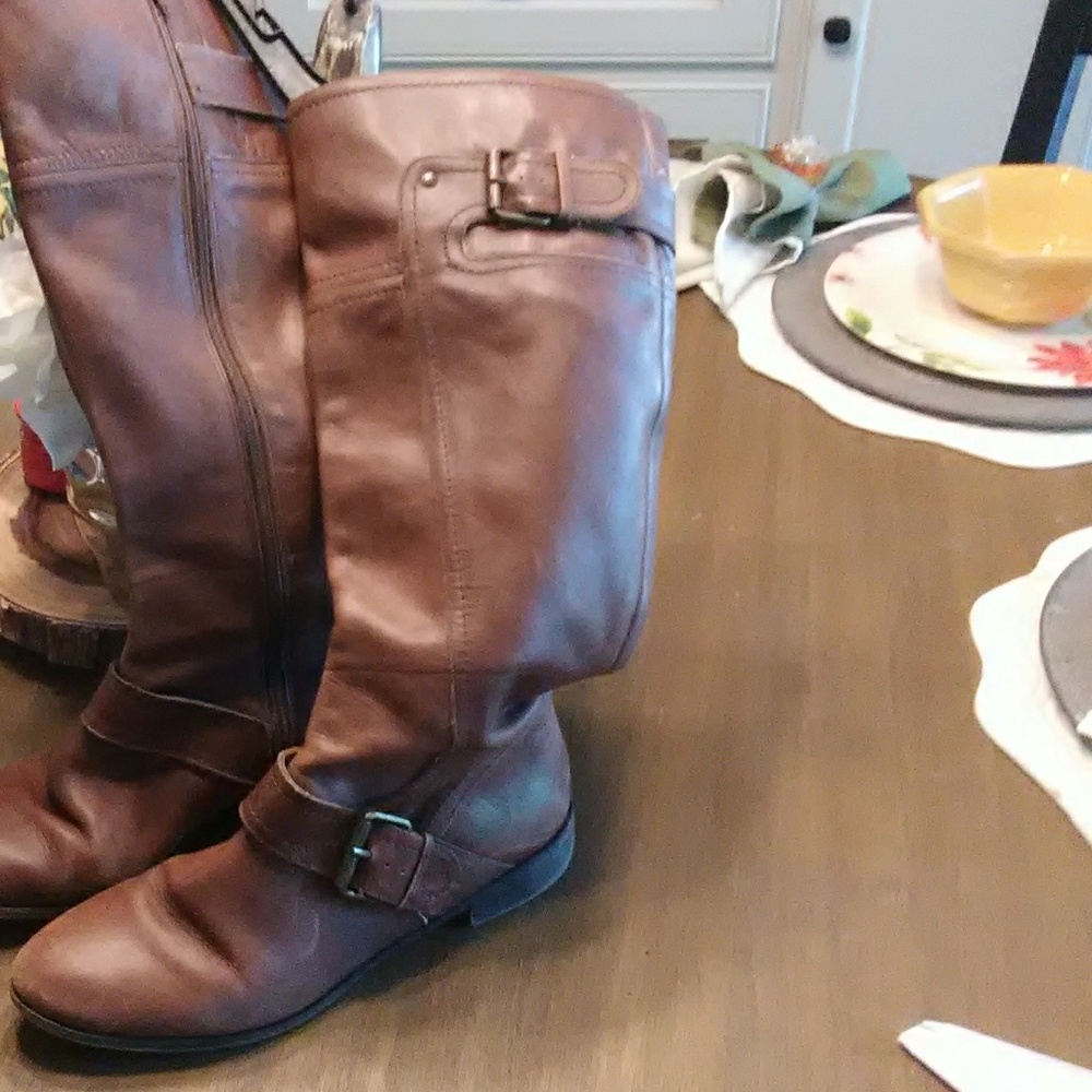 Nine west vintage american size 8 leather boots